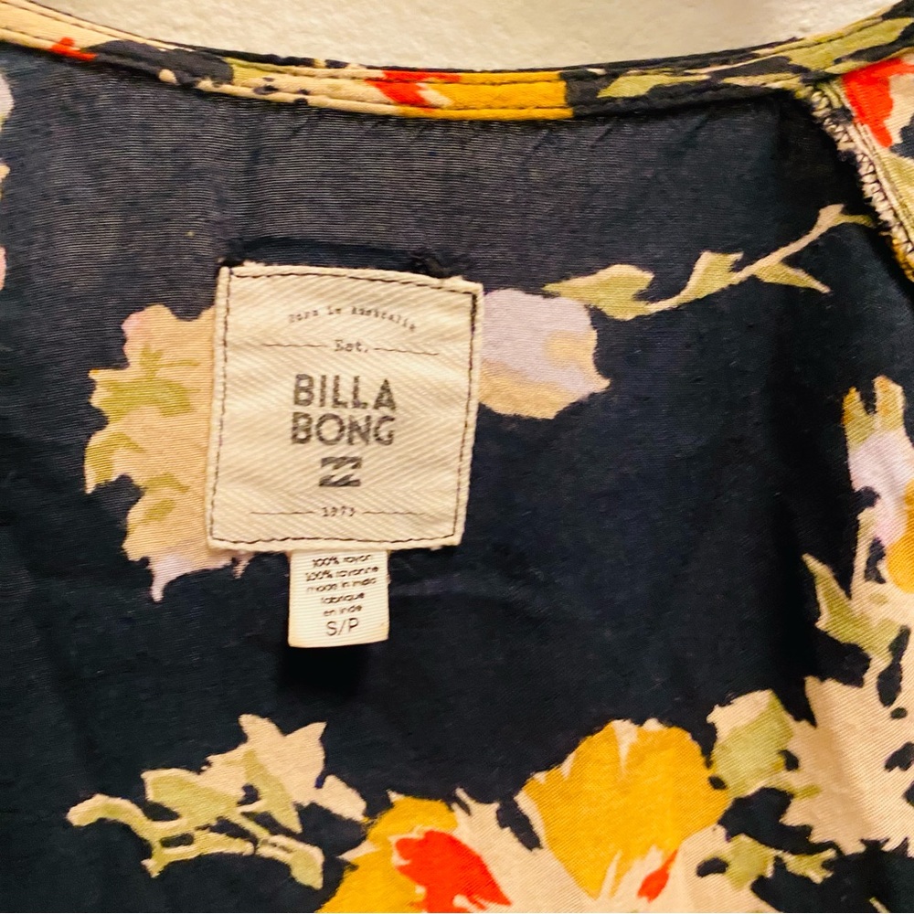 Billabong Black Floral Kimono - Picture 8 of 8